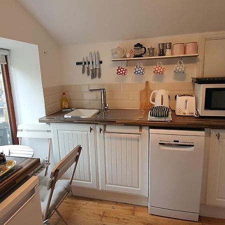 Sandy'S Barn, Foolow, Dogs Welcome Eksteriør bilde